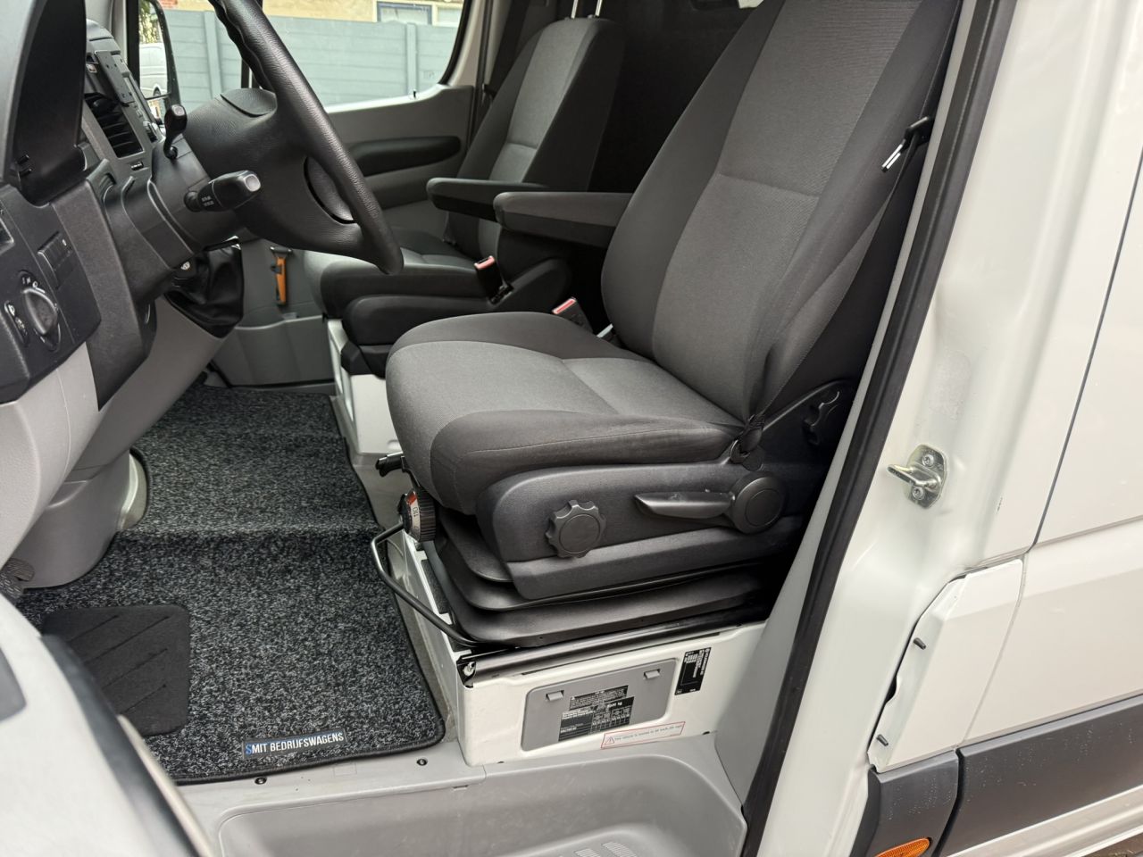 Volkswagen Crafter 5000 kg L3H2 dubbellucht uitmuntende staat