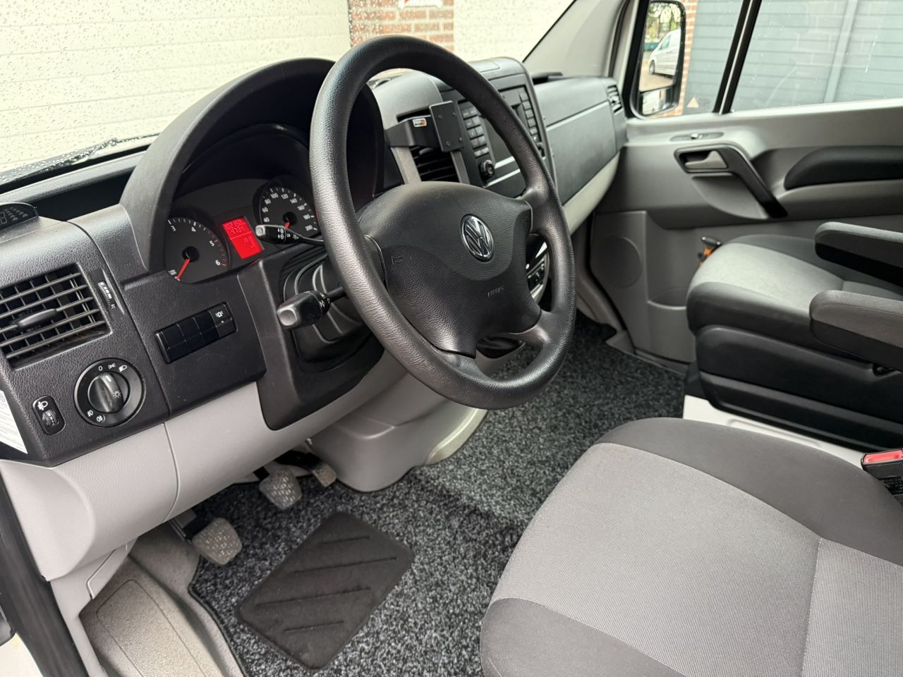 Volkswagen Crafter 5000 kg L3H2 dubbellucht uitmuntende staat