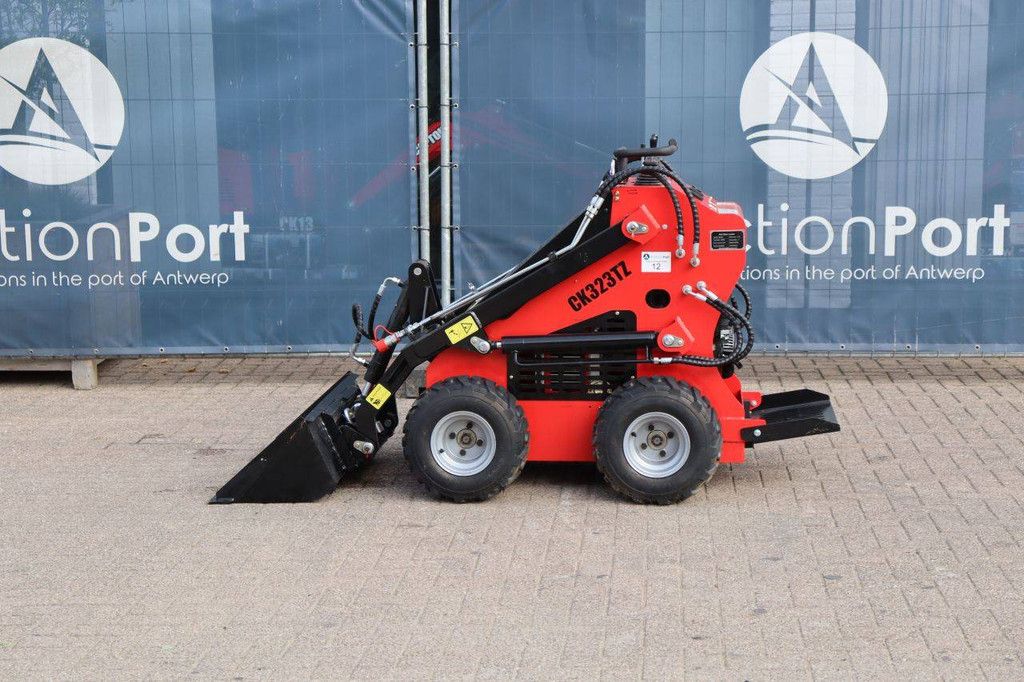 Skid steer loader SDLOOL/ Captok 323TZ Petrol 13.5hp 2026 New