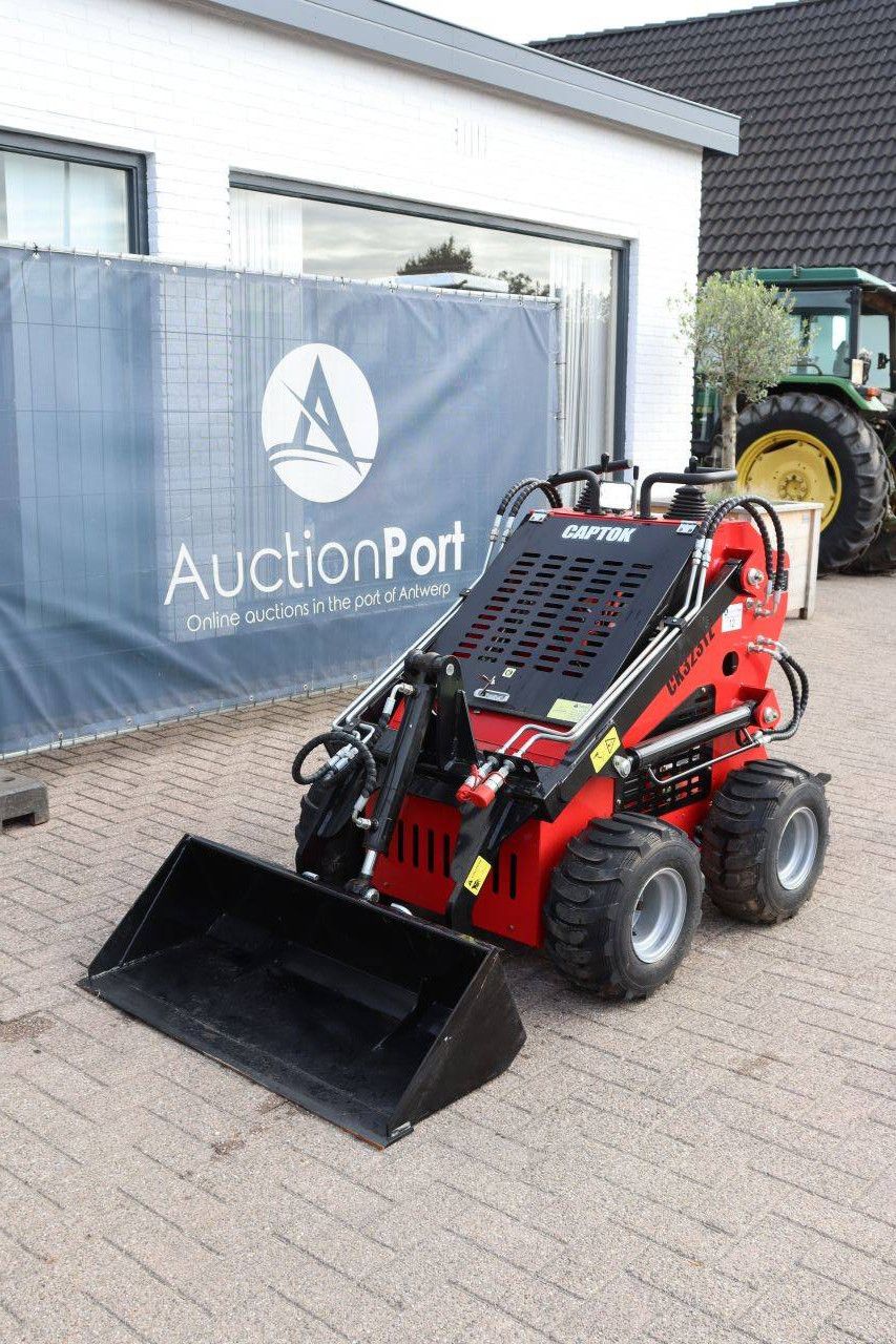Skid steer loader SDLOOL/ Captok 323TZ Petrol 13.5hp 2026 New