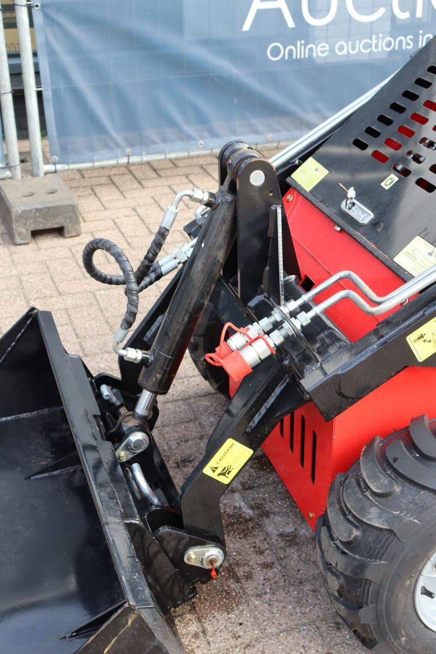 Skid steer loader SDLOOL/ Captok 323TZ Petrol 13.5hp 2026 New