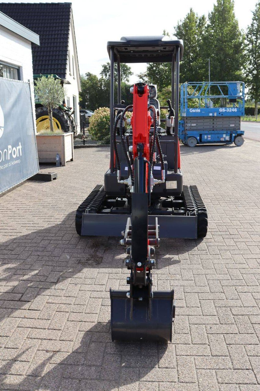 Eagle Machinery LB18 Diesel 21kW Mini Excavator 2026 New