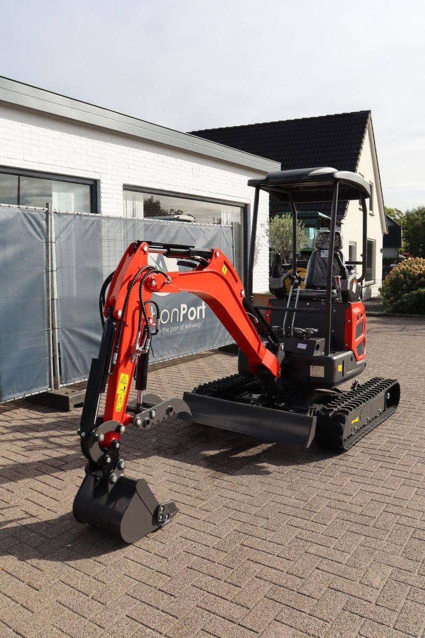 Eagle Machinery LB18 Diesel 21kW Mini Excavator 2026 New