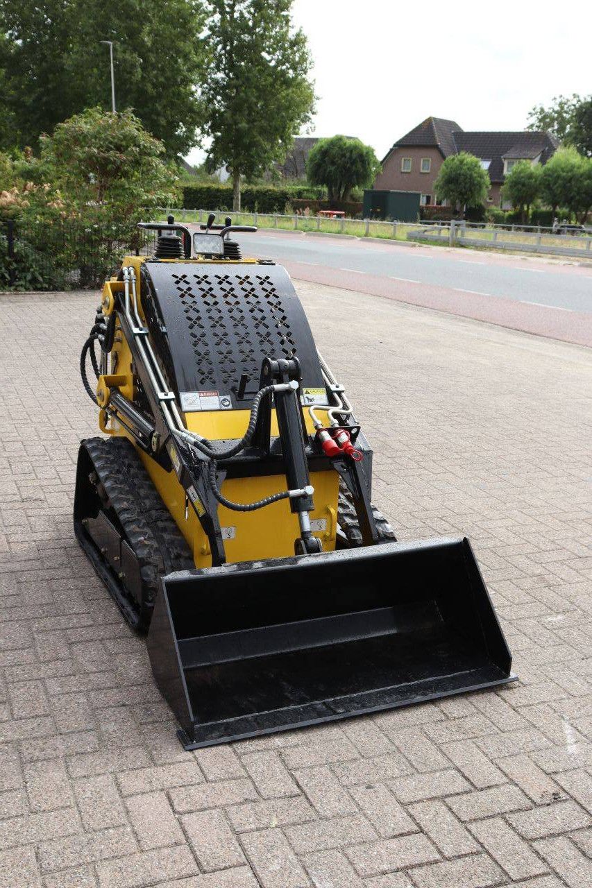 Delano T360 Skid Steer Loader Petrol 18hp 2026 New