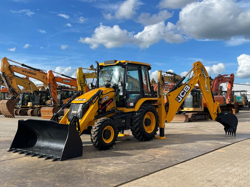 JCB 3DX 4WD hammerlines