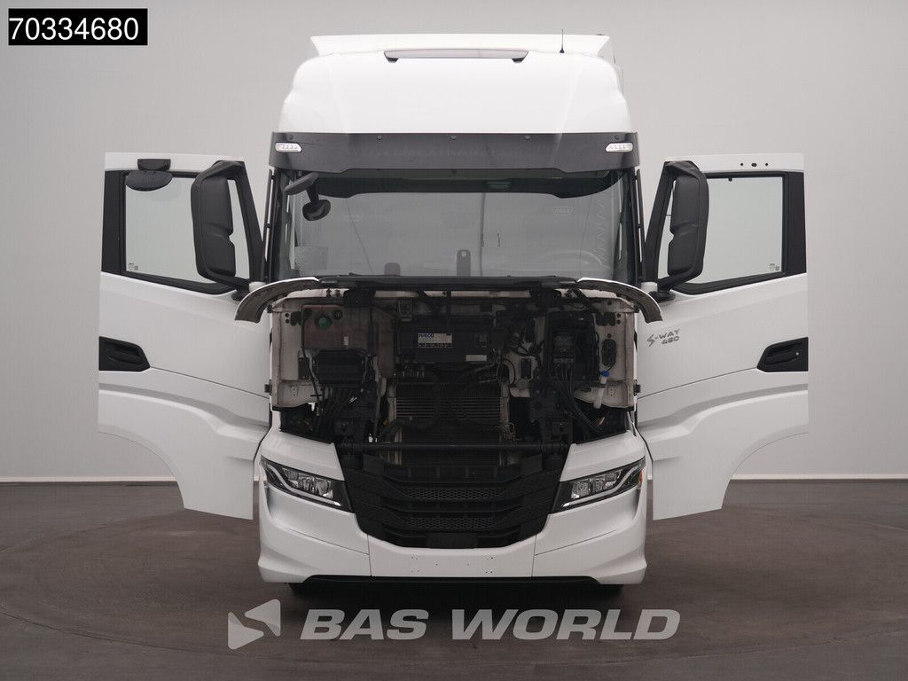Iveco S-Way 490 4X2 2xTanks ACC