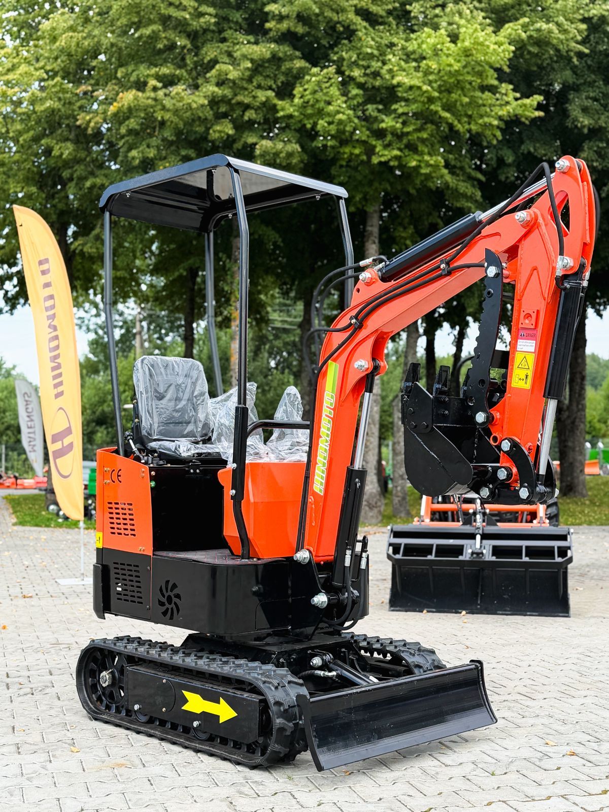 Graafmachine Hinomoto COMBAC 10B NIEUW!