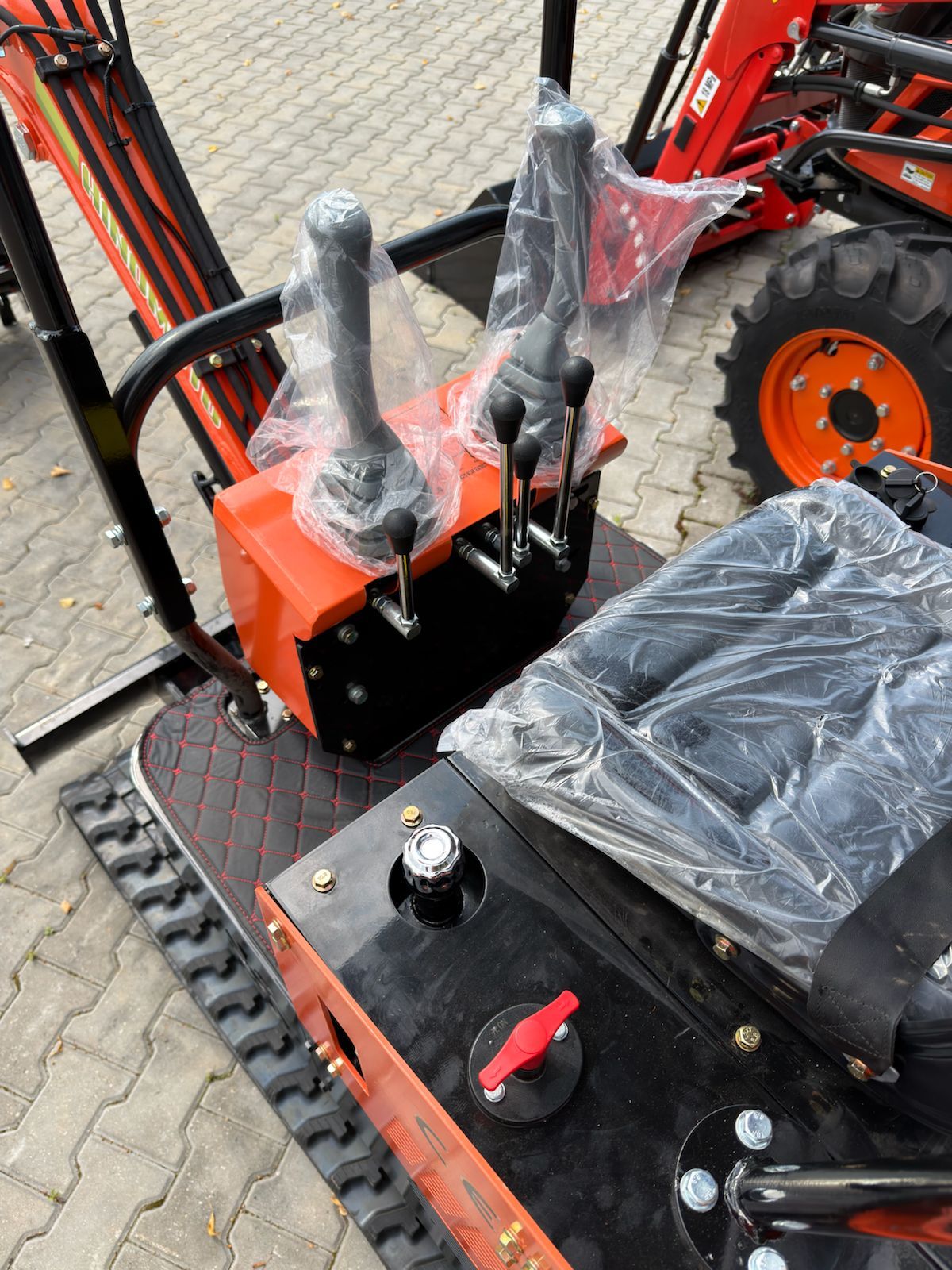 Graafmachine Hinomoto COMBAC 10B NIEUW!