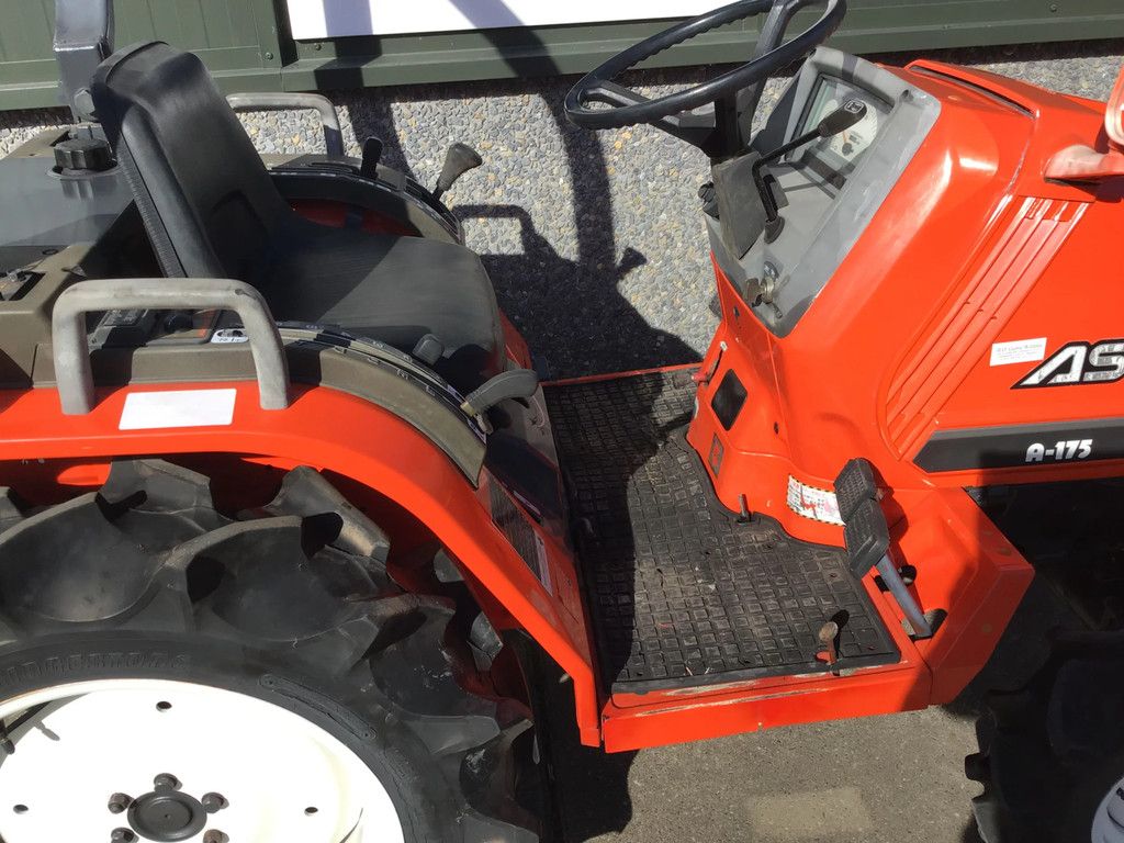 Kubota Aste A-175