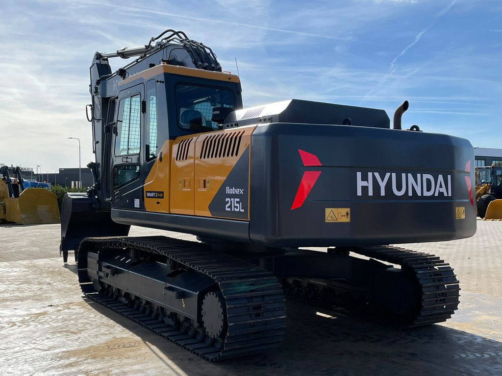 Hyundai R215L