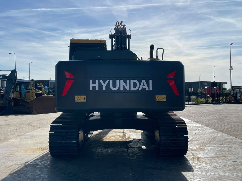 Hyundai R215L
