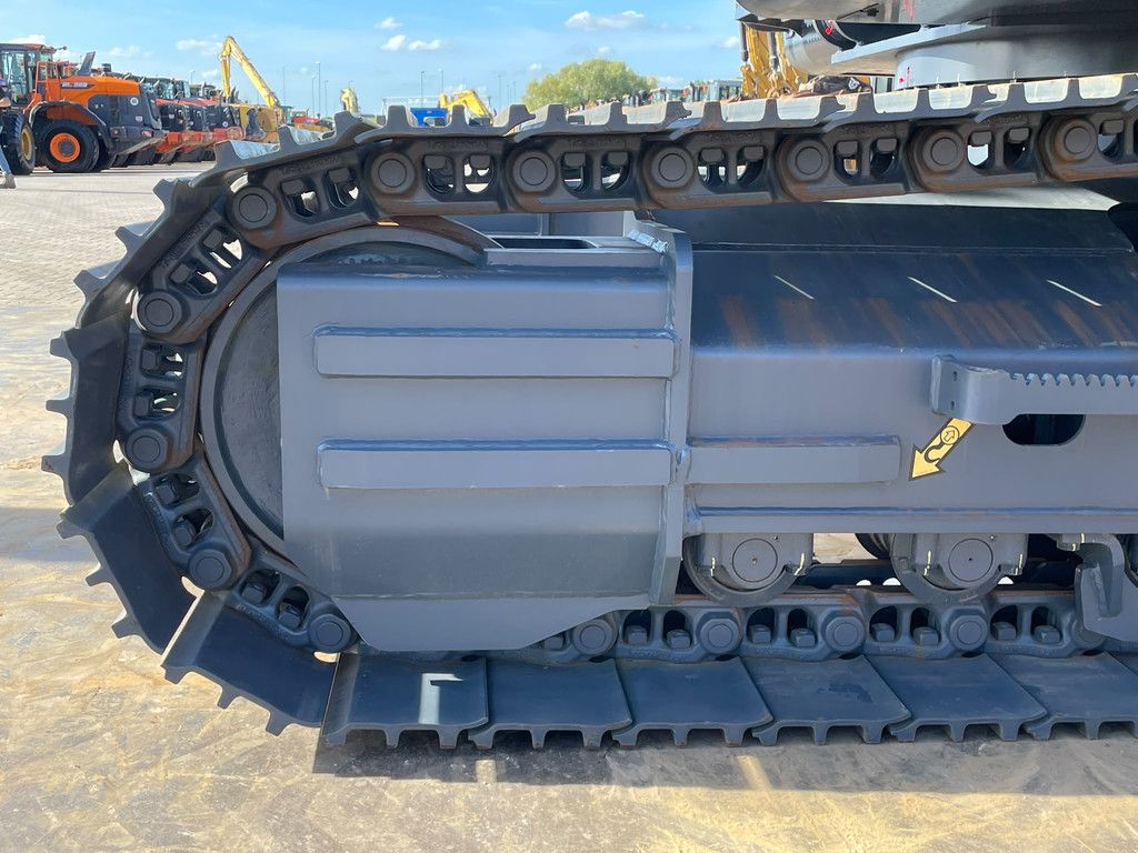 Hyundai R215L