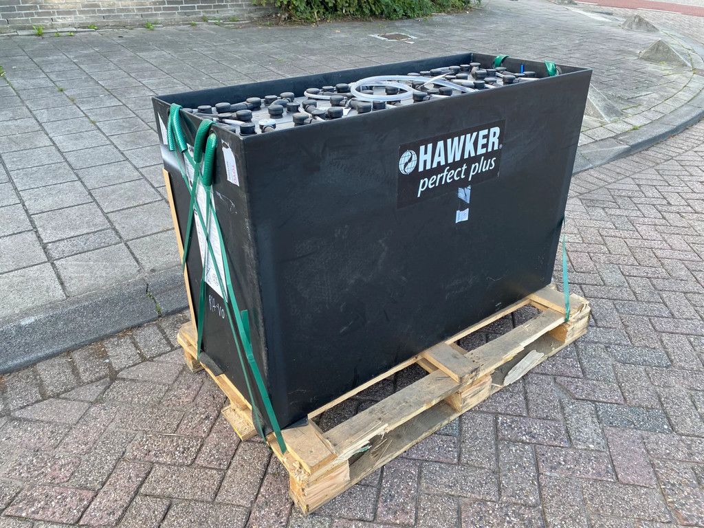 HAWKER 48v 930Ah ZO GOED ALS NIEUWE BATTERIJ / Heftruck