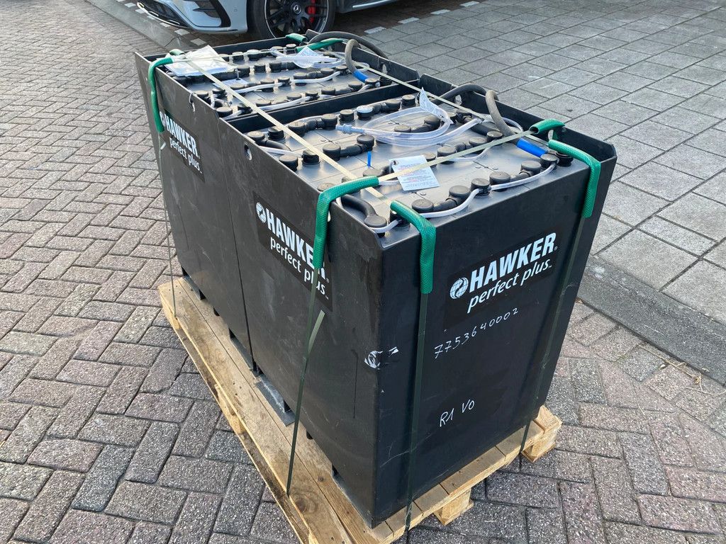 HAWKER 48/ 24v 1240aH ZO GOED ALS NIEUWE BATTERIJ / HEFTRUCK