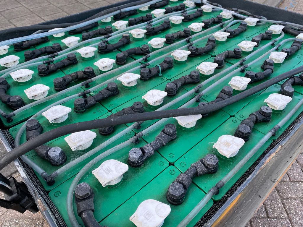 HOPPECKE 80v 775aH ZO GOED ALS NIEUWE BATTERIJ / HEFTRUCK
