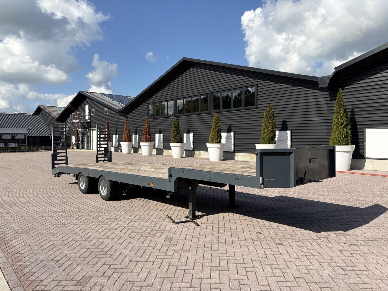Be oplegger semi dieplader 9 TON Veldhuizen