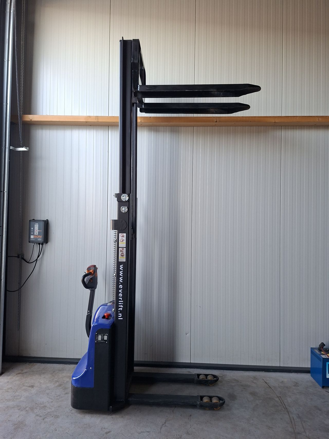 Elektrische stapelaar 3000 mm 1200 kg bj 2019