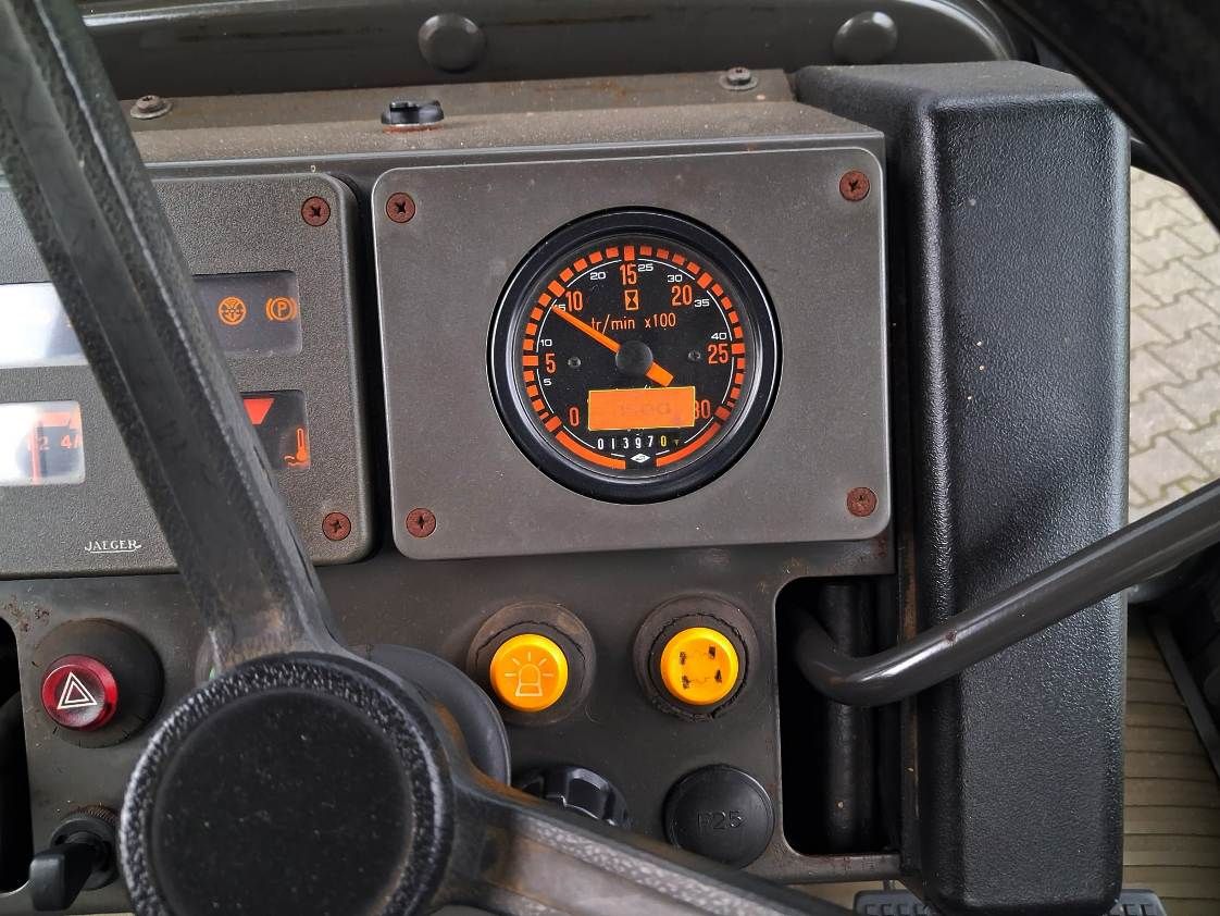 John Deere 3100