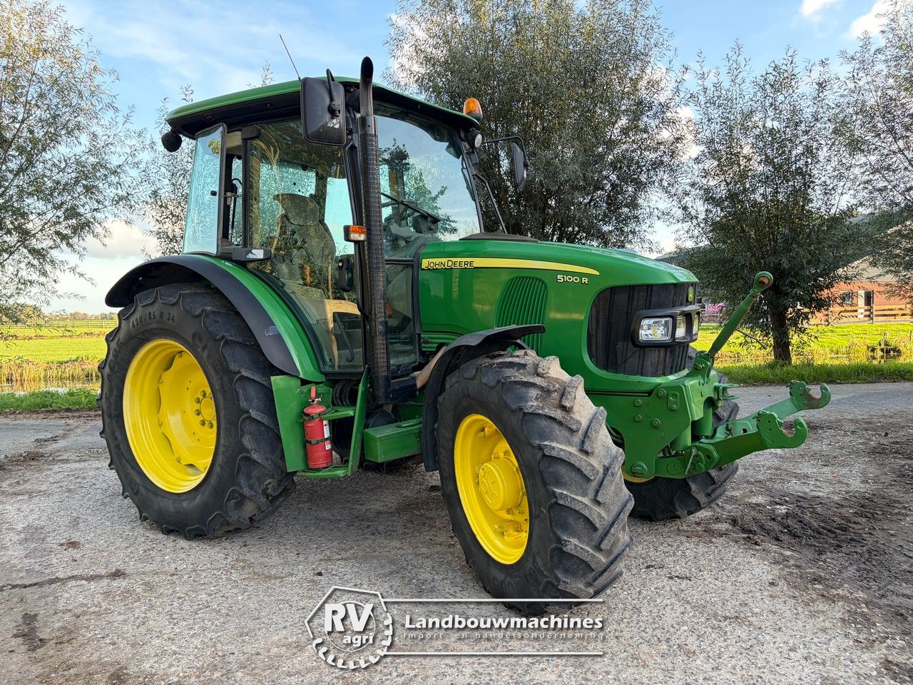 John Deere 5100R