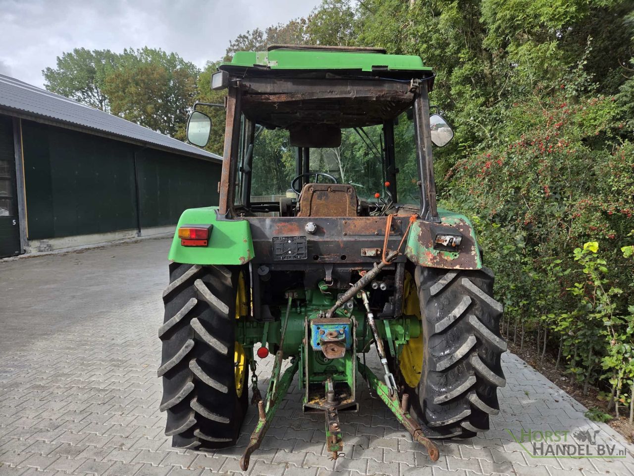 John Deere 2850