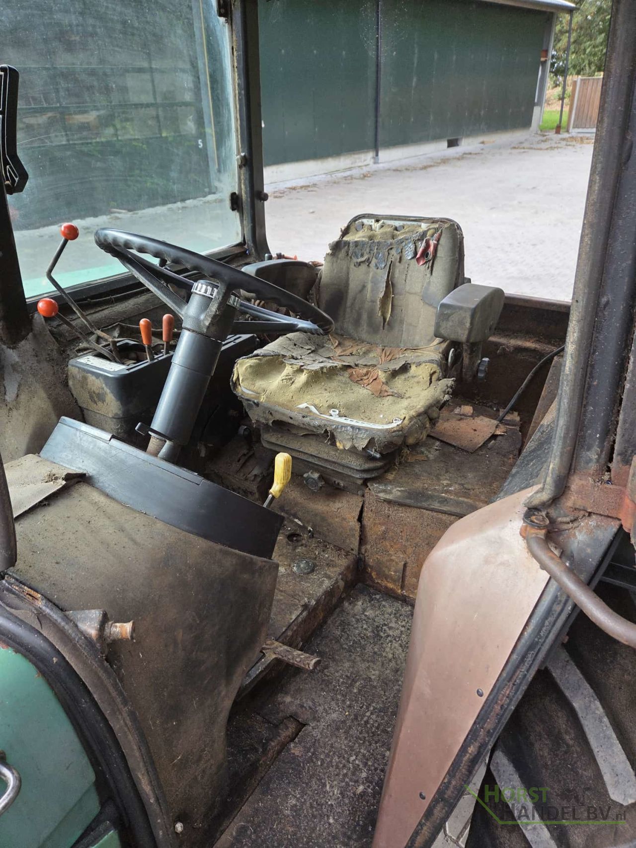 John Deere 2850