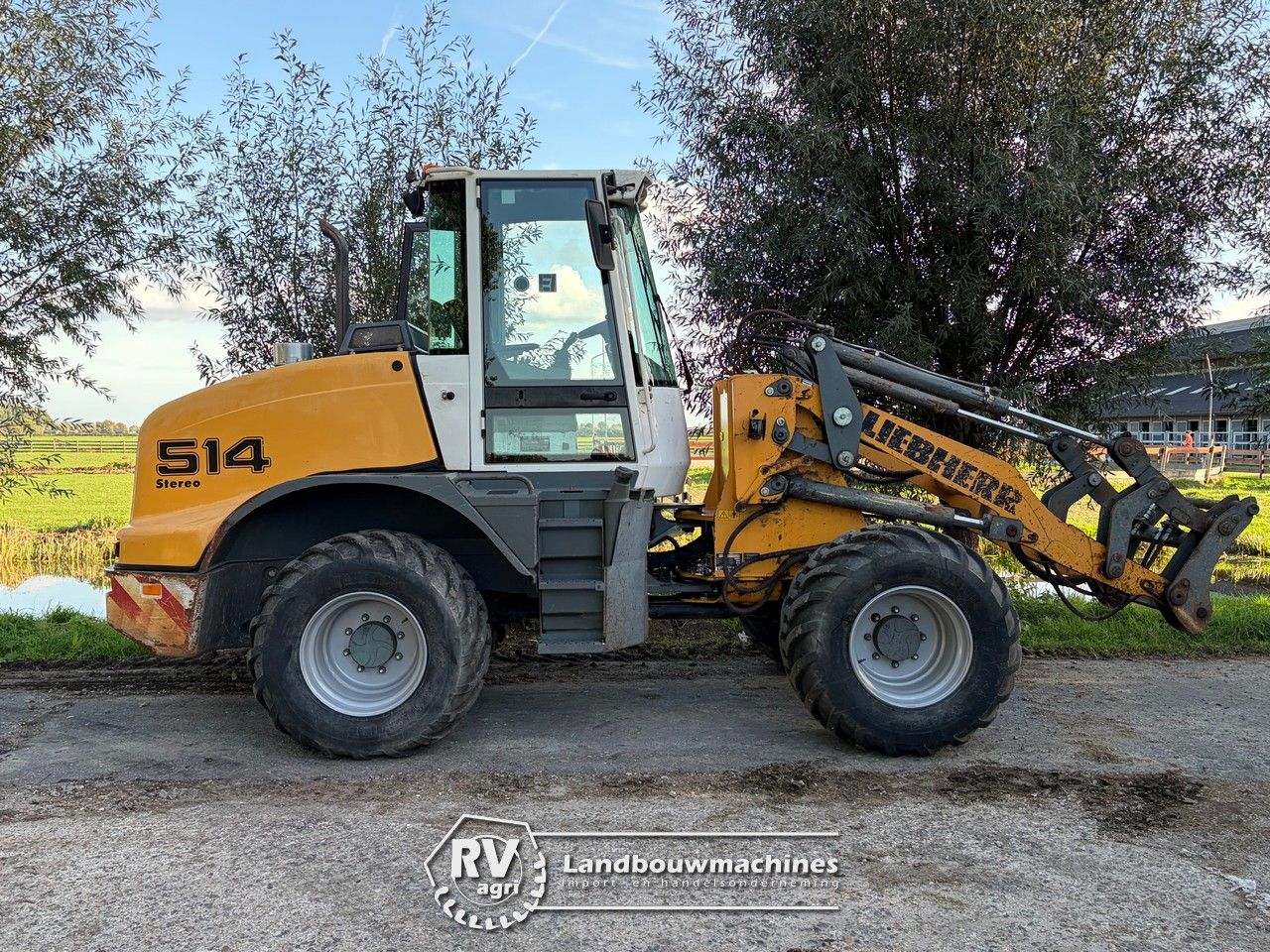 Liebherr L514 Stereo shovel | Knik + vierwielbesturing!