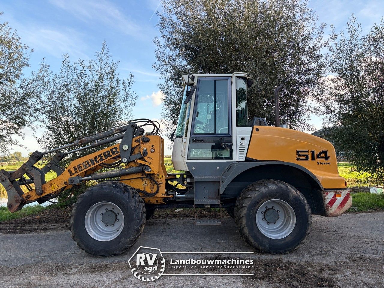 Liebherr L514 Stereo shovel | Knik + vierwielbesturing!