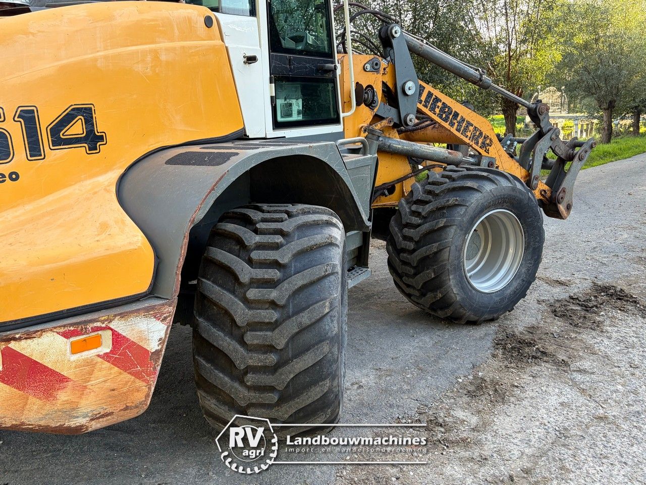 Liebherr L514 Stereo shovel | Knik + vierwielbesturing!