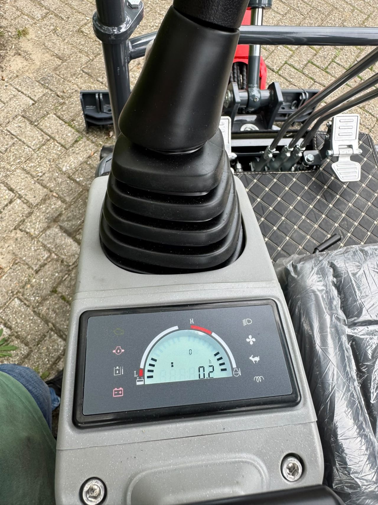 VALTAR KJ15 1.5t Minigraver KUBOTA