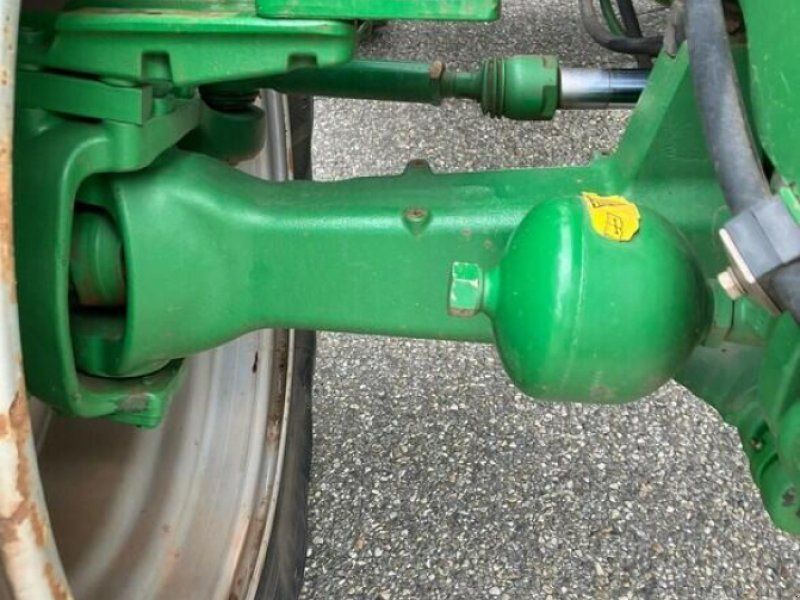 John Deere 6125R