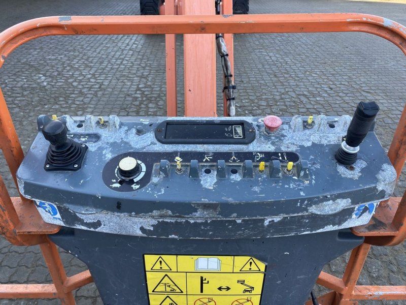JLG 860SJ