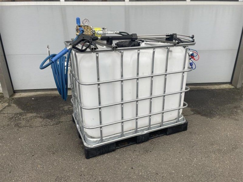 200bar / 15 L/min 640L. Inkl. slange og lanse