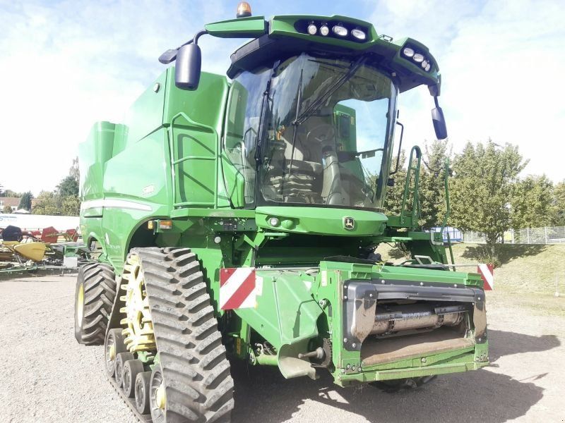 John Deere S780