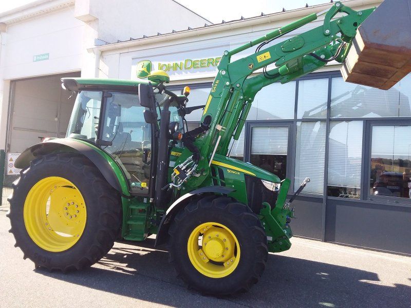 John Deere 5090R