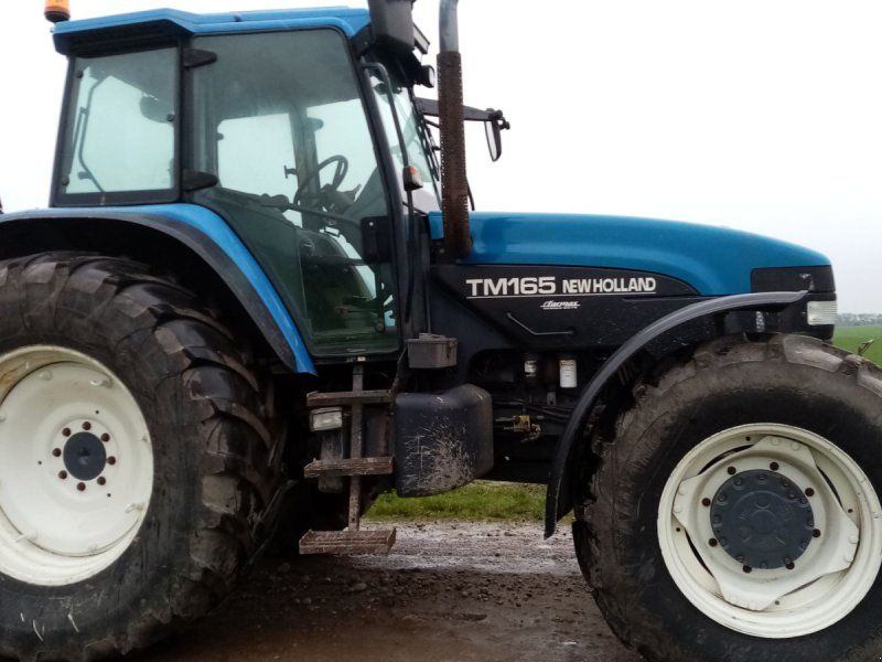 New Holland TM 165 med frontlift