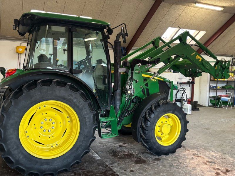 John Deere 5085M med H260 frontlæsser