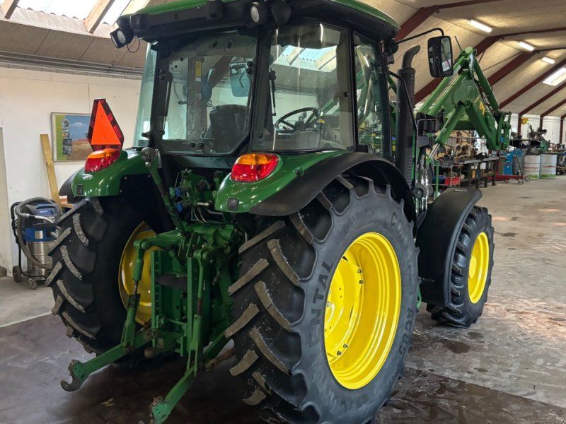 John Deere 5085M med H260 frontlæsser