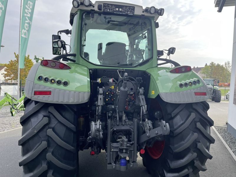 Fendt 718 VARIO SCR PROFI PLUS