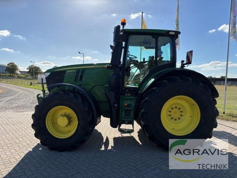 John Deere 6250 R