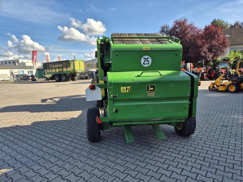 John Deere 570