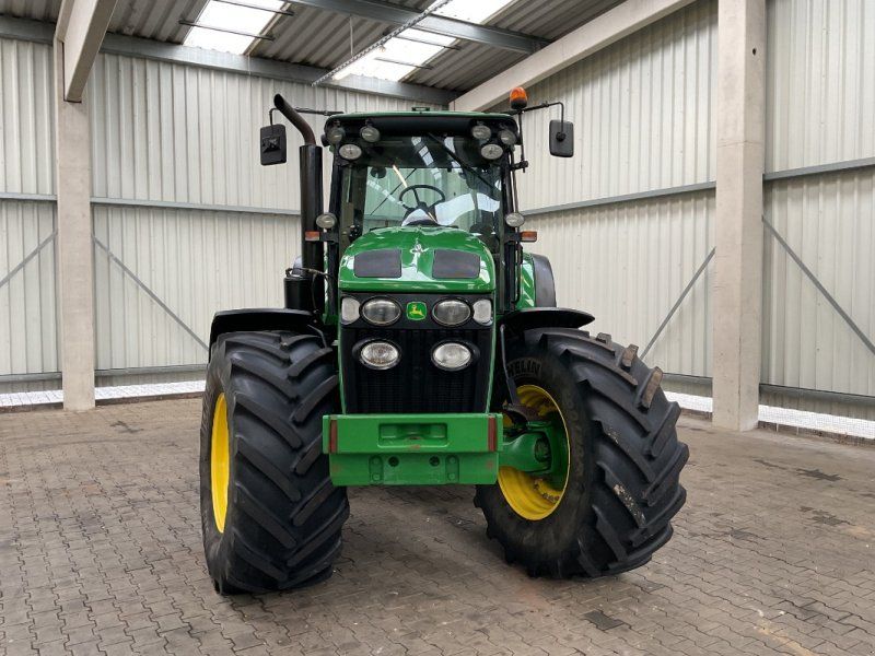 John Deere 7830