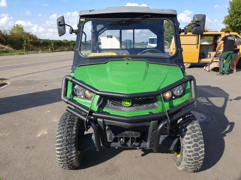 John Deere Gator XUV560E