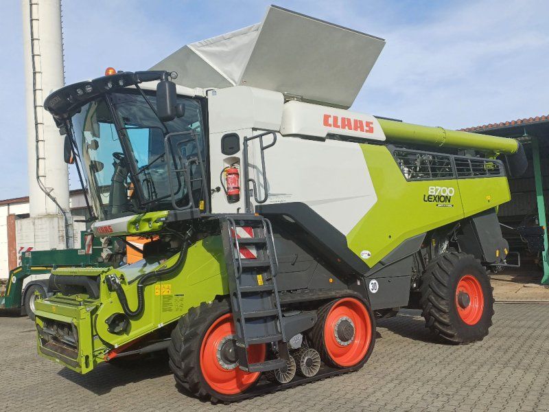 Claas Lion 8700 TT Terratrac + V1080