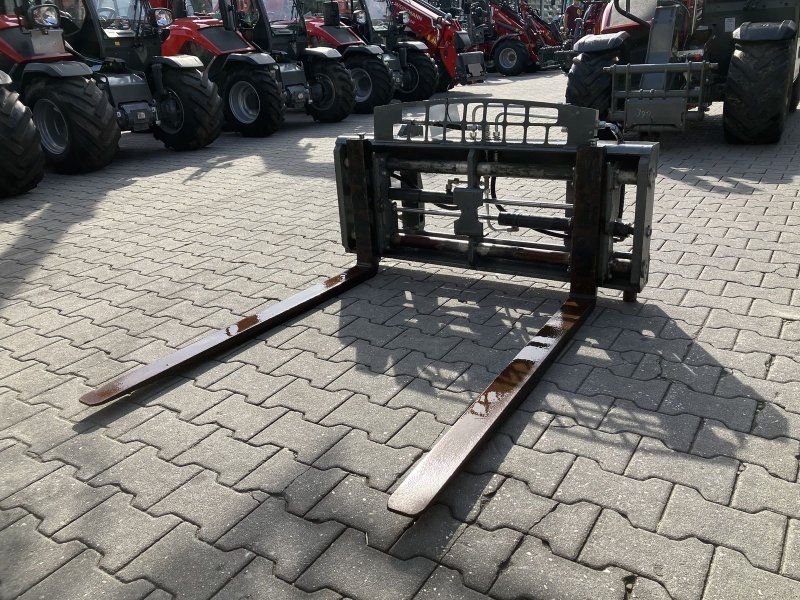 Hydraulische Staplergabel mit AutoQuick