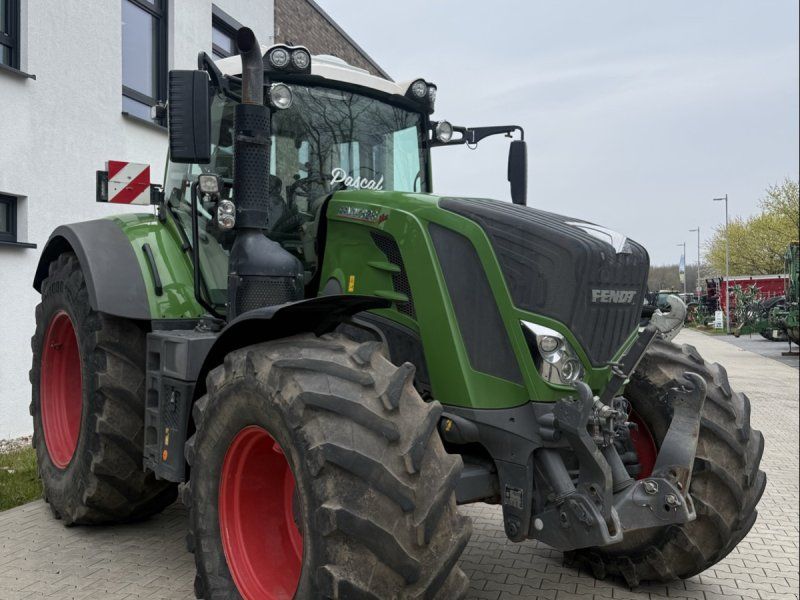 Fendt 828 Vario S4 Profi Plus
