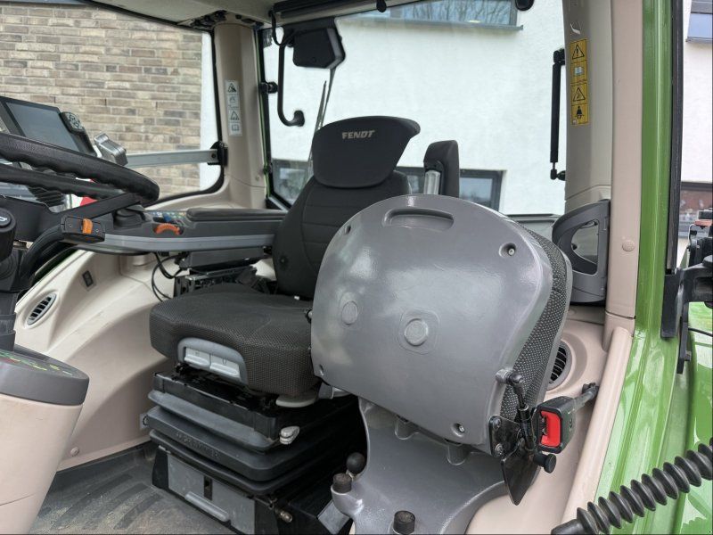Fendt 828 Vario S4 Profi Plus