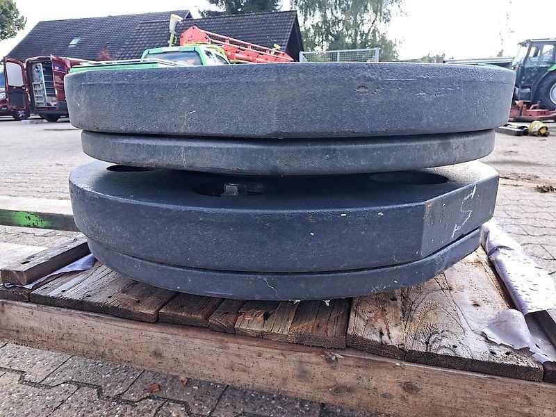 John Deere Radgewichte 2x a 410 kg = 820 kg