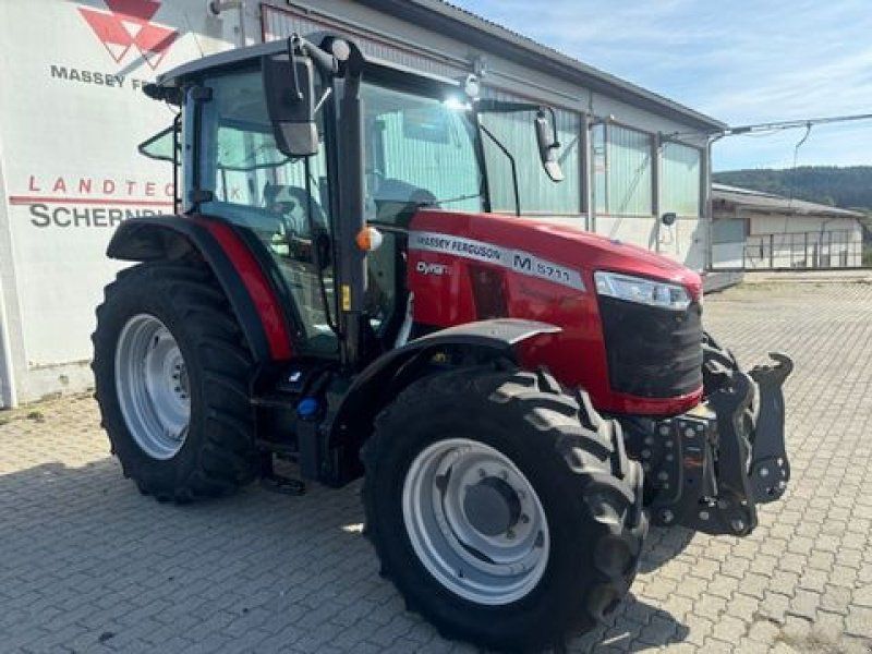 Massey Ferguson 5711 M Dyna 4