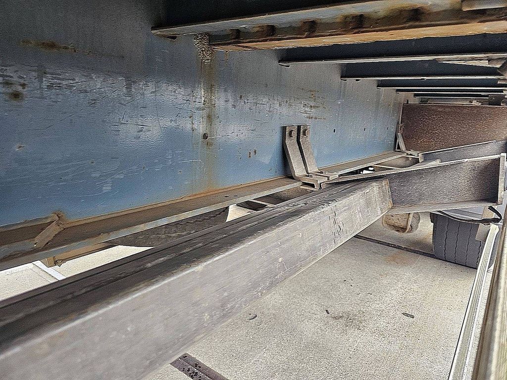 GROENEWEGEN DRO-14-27 twistlocks bpw nl tr