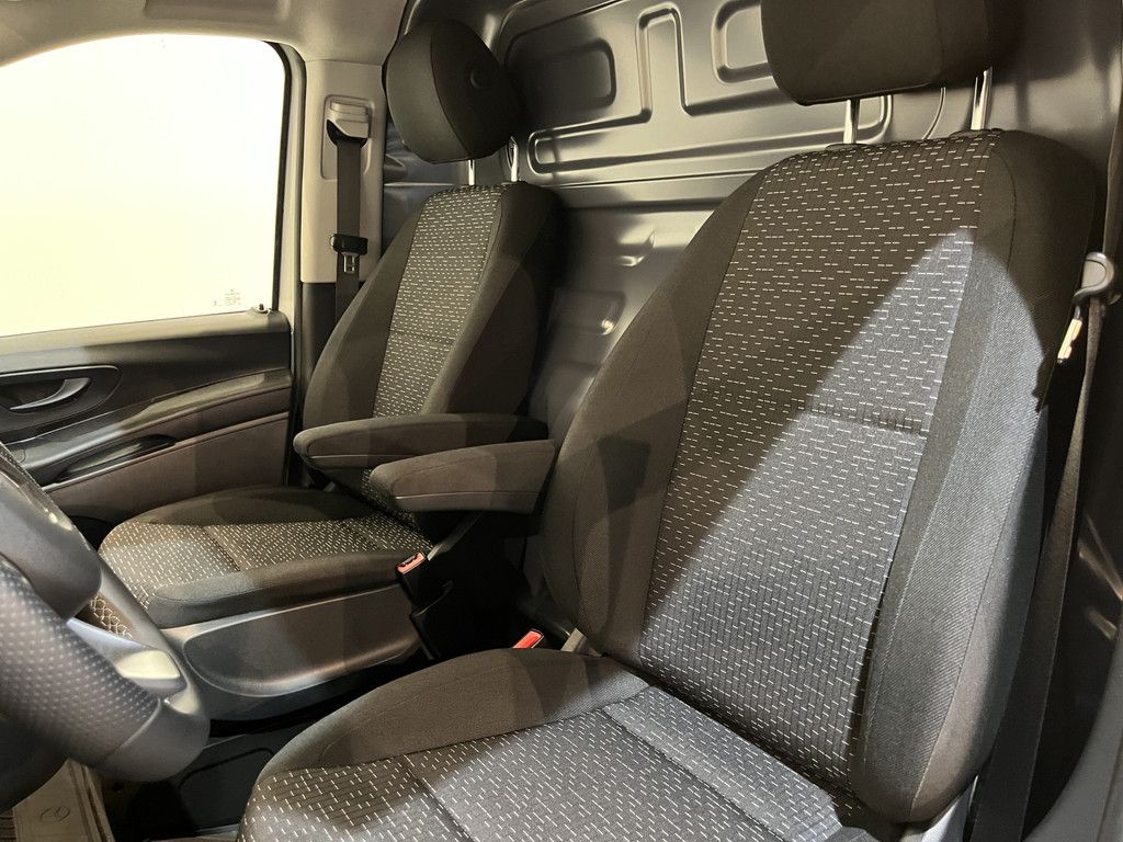 Mercedes-Benz Vito 116 CDI Lang RWD Automaat / Euro 6 / Airco / CarPlay / Camera / Cruise Control / Trekhaak / 3.800 KM !!!